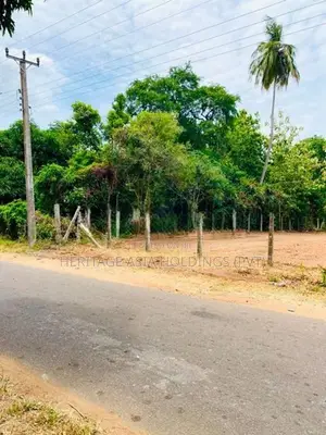අනුරාධපුර අවටින් සින්නක්කර බිම් කොටස්