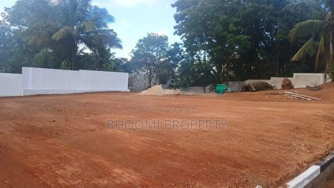 Great Community Land Plots Sale Homagama City
