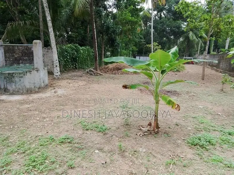 9P Land Plots for Sale in Yakkala - Near Kandy Road