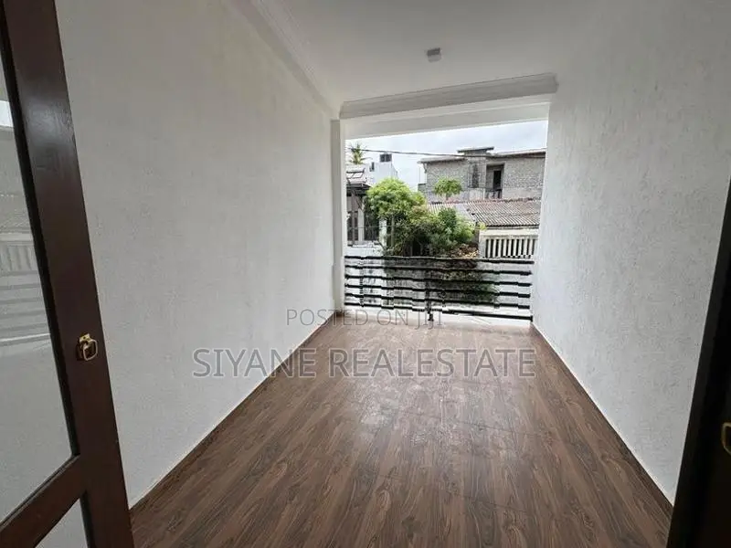 Brand New Modern House for Sale – Close to Nugegoda Town