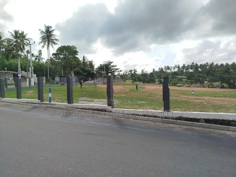 හෝමාගම බෙරුකැටිය බිම් කොටස් විකිණීමට