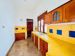 Luxury Home with Rooftop Terrace – Battaramulla