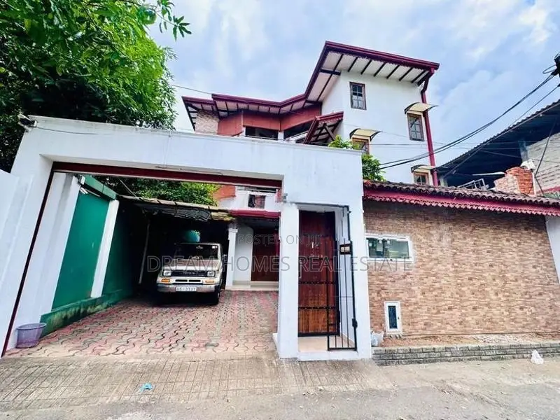 3-Unit House for Sale – Rajagiriya