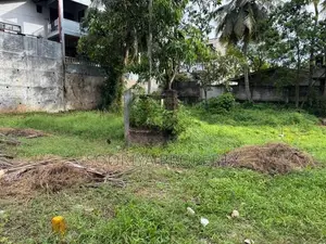 NEAR BUS ROAD LAND FOR SALE IN PILIYANDALA