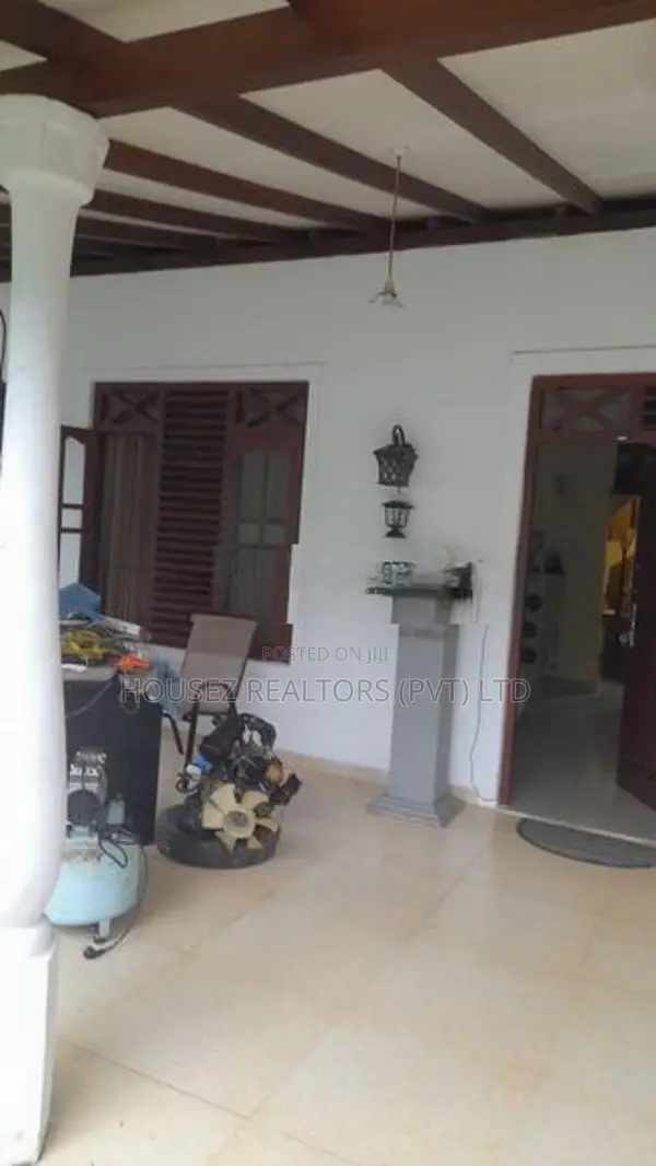 Modern 3-Bedroom House for Sale – Polgasowita