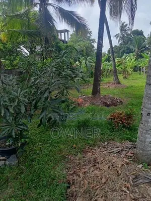 වටිනා ඉඩමක් විකිණීමට (සින්නක්කර 16.5 පර්ච )