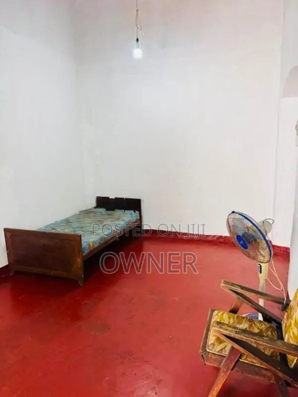 Room for Rent in Kawdana Dehiwala Boys Only