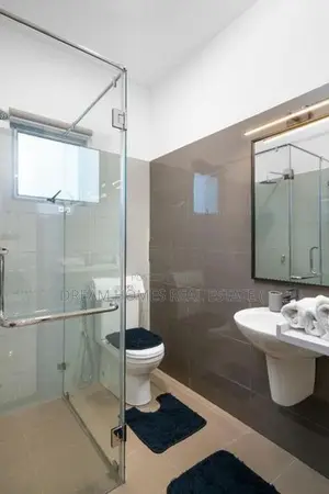 Brand New Luxury Resort Apartment with Pool Athurugiriya