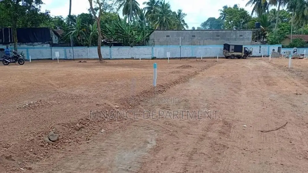 Luxury Land for Sale in Ekala – Ja Ela Near Colombo 5 Road