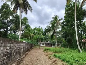 9P Land Plots for Sale in Yakkala - Near Kandy Road