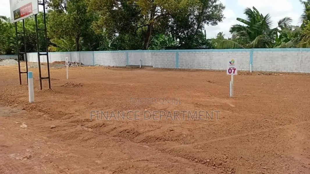 Luxury Land for Sale in Ekala – Ja Ela Near Colombo 5 Road
