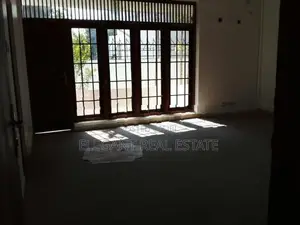 09 Bedroom Unfurnished 04 Storied House for Rent in Colombo 07 (A6484)