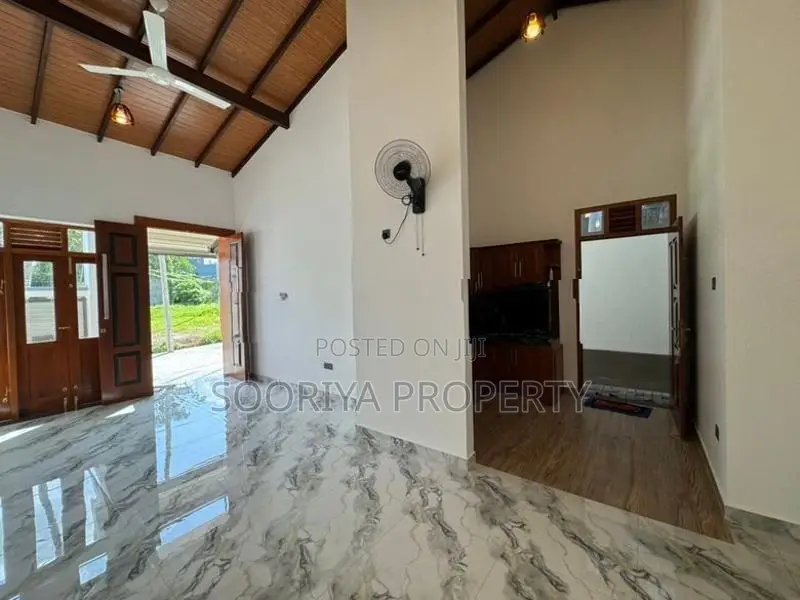 BEAUTIFUL BRAND NEW HOUSE FOR SALE IN PILIYANDALA
