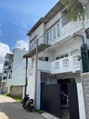 3-Storey House for Sale – Rajagiriya (Obesekarapura) 7 Perch Land