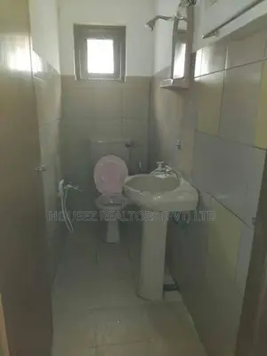4-Bedroom Upstairs House for Rent – Katuwawala, Boralesgamuwa