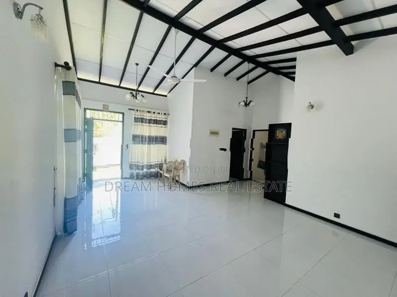 Furnished 3BR House for Sale – Kesbewa