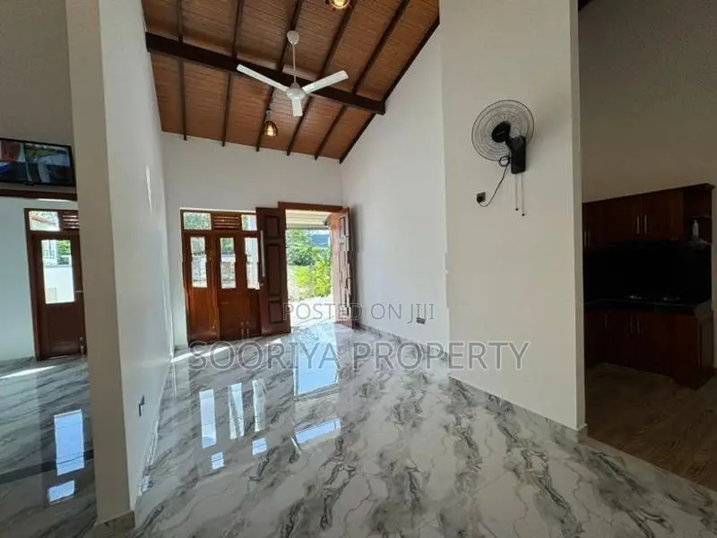 BEAUTIFUL BRAND NEW HOUSE FOR SALE IN PILIYANDALA