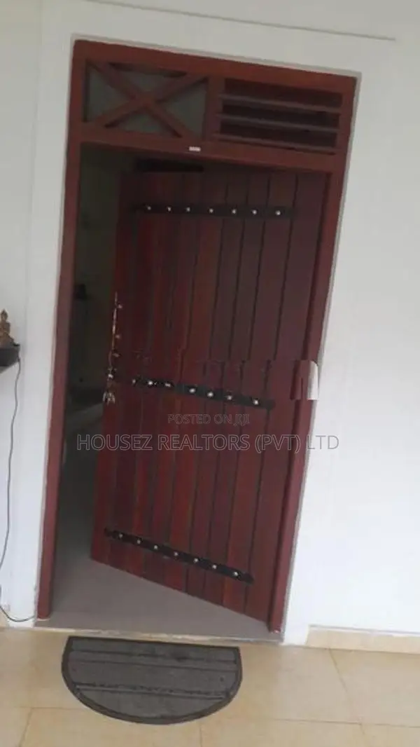 Modern 3-Bedroom House for Sale – Polgasowita