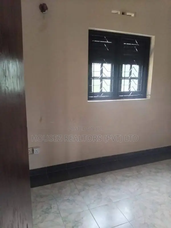 4-Bedroom Upstairs House for Rent – Katuwawala, Boralesgamuwa