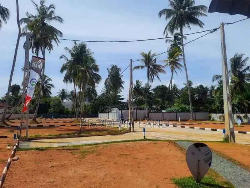 Panadura walana luxury land L22