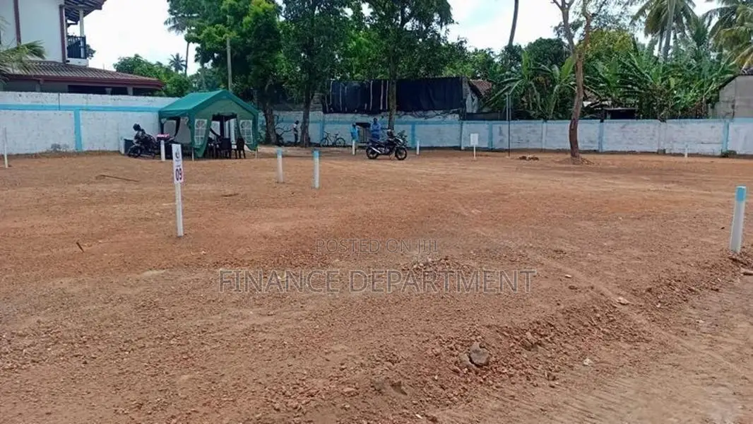 Luxury Land for Sale in Ekala – Ja Ela Near Colombo 5 Road