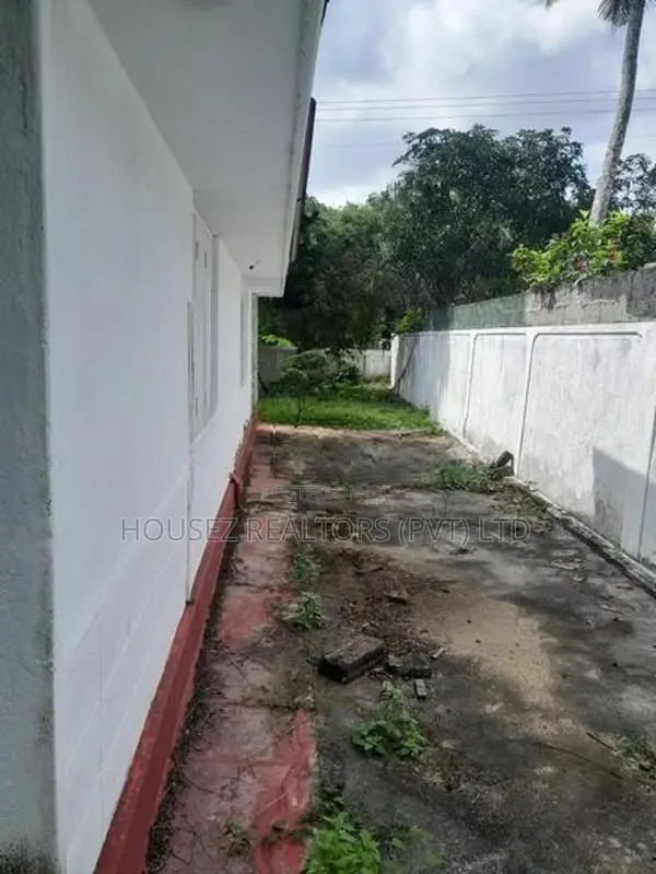 60 Perch House with Land – Bandaragama
