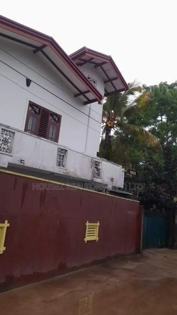 Modern 3-Bedroom House for Sale – Polgasowita