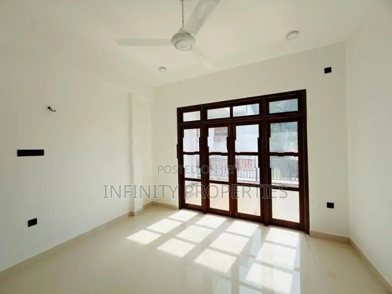 (SP41) B/New Luxury 03 Story House for sale in Pepiliyana