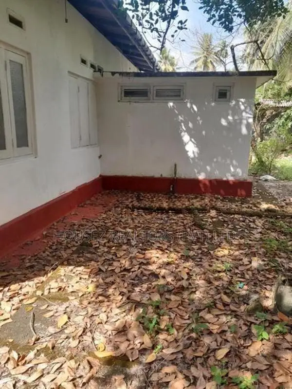 60 Perch House with Land – Bandaragama