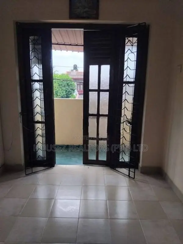 4-Bedroom Upstairs House for Rent – Katuwawala, Boralesgamuwa