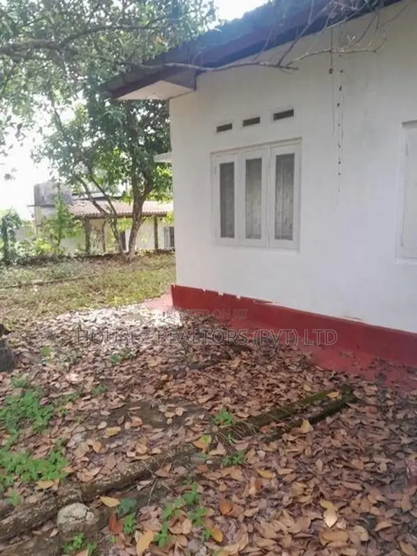 60 Perch House with Land – Bandaragama