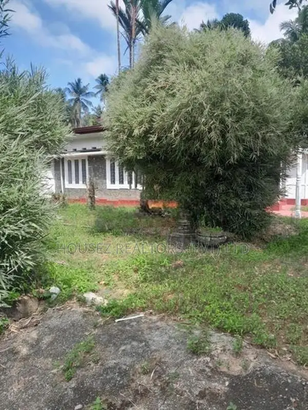 60 Perch House with Land – Bandaragama
