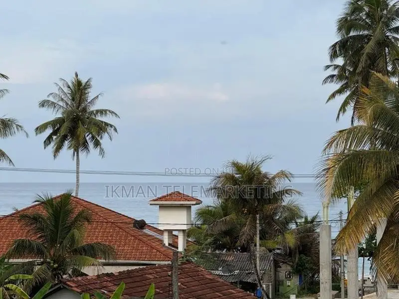 Villa for Sale In Ambalangoda (Madampagama)