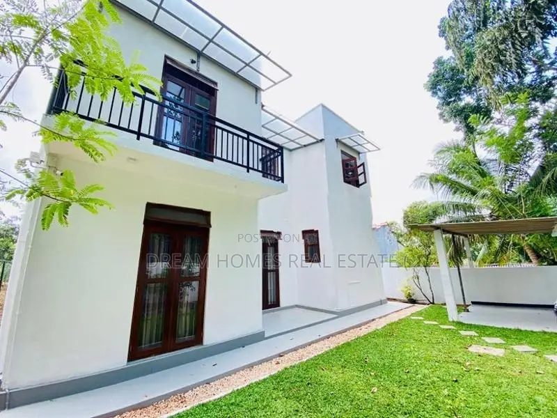 16 Perches Modern Box-Type Luxury House for Sale – Athurugiriya