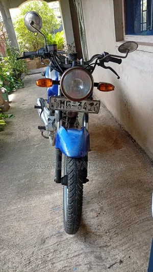 Suzuki EN125-2A 2005 Blue