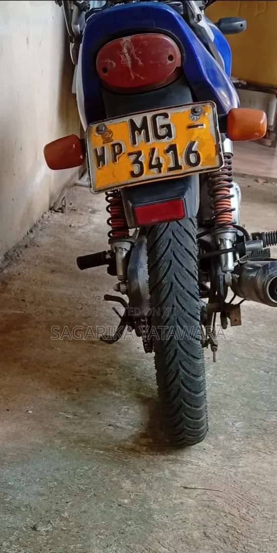 Suzuki EN125-2A 2005 Blue