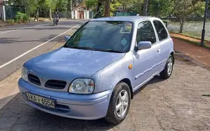 Nissan March 2001
