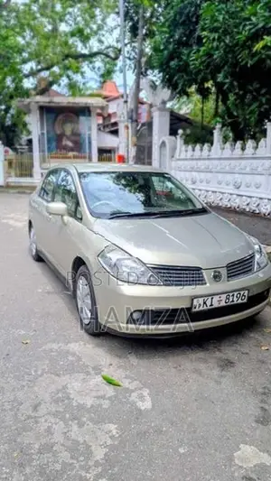 Nissan Tiida 2007