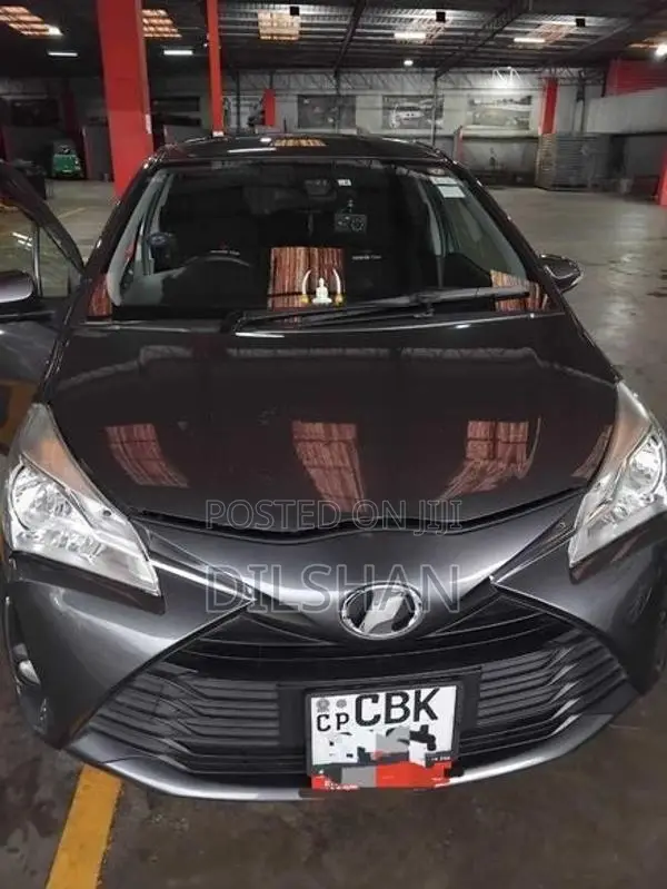 Toyota Vitz 2017