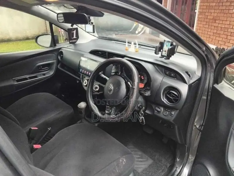 Toyota Vitz 2017