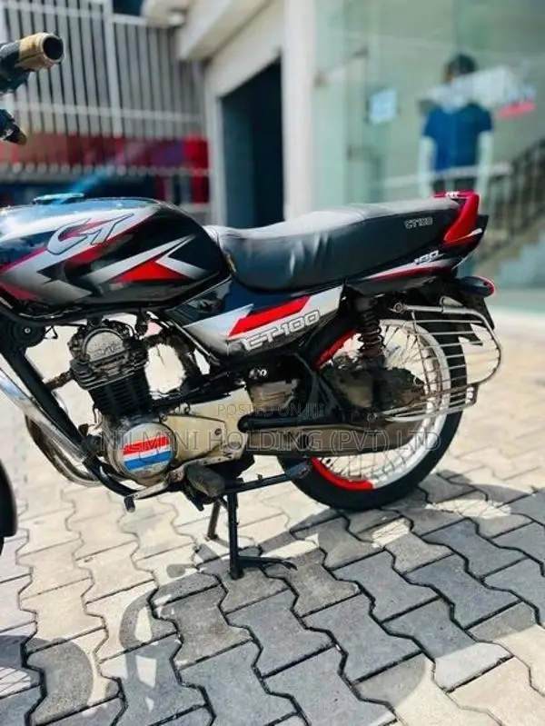 Bajaj CT100 2010