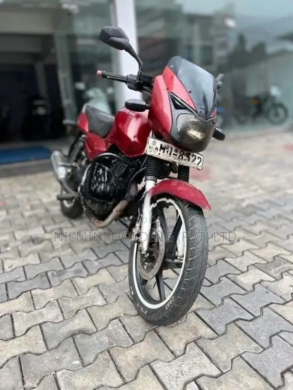 Bajaj Pulsar 180 2005