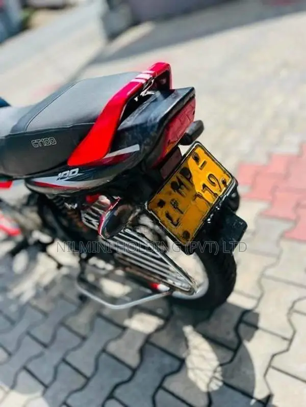 Bajaj CT100 2010