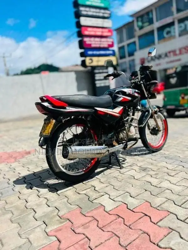 Bajaj CT100 2010