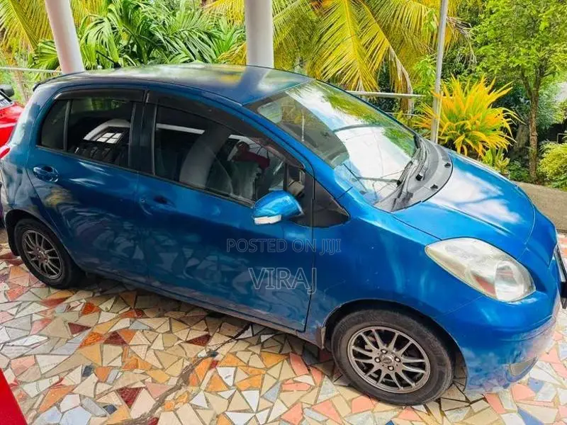 Toyota Vitz SCP90 2010