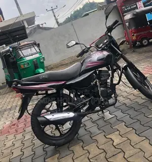 Bajaj Platina 100 2012