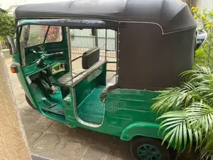 Bajaj RE 2002
