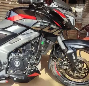 Bajaj Pulsar NS200 2025