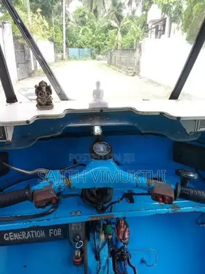 Bajaj RE 2st 2005