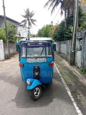 Bajaj RE 2st 2005